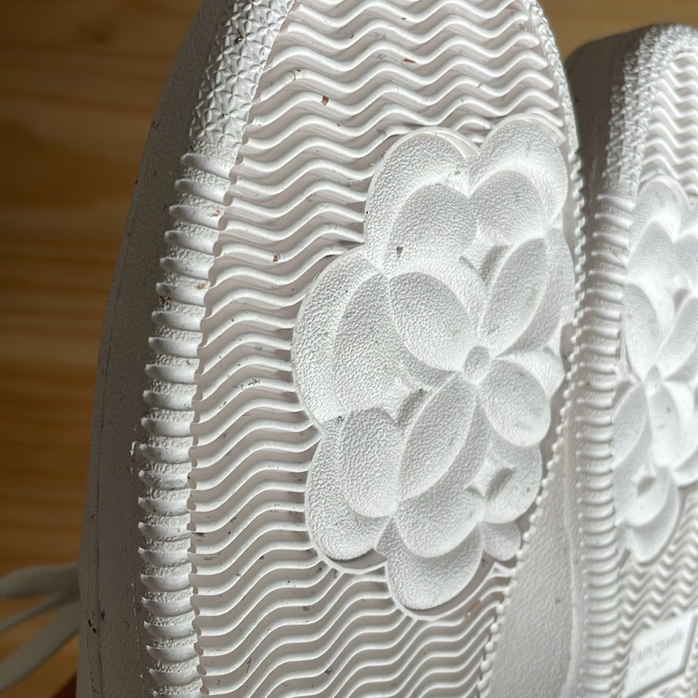 Kate Spade‎ Bolt Gem Sneaker - Picture 13 of 15